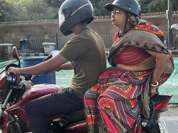 06 na ulicy w Keylong